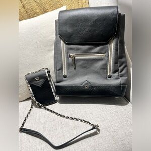 Kelly Wynne backpack and crossbody. Like NEW.